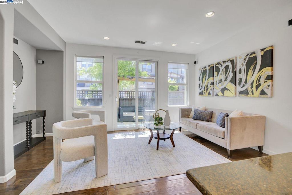 DOWNTOWN - Residential