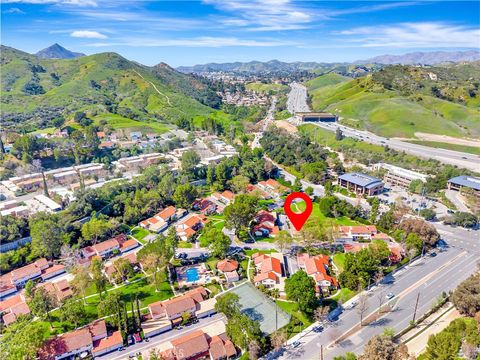 Tiny photo for 27416 Rondell Street, Agoura Hills, CA 91301 (MLS # SR26049173)