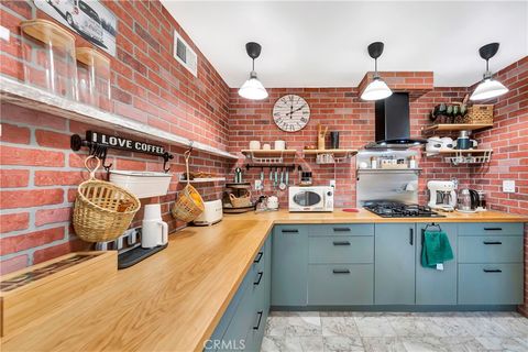 Tiny photo for 27416 Rondell Street, Agoura Hills, CA 91301 (MLS # SR26049173)