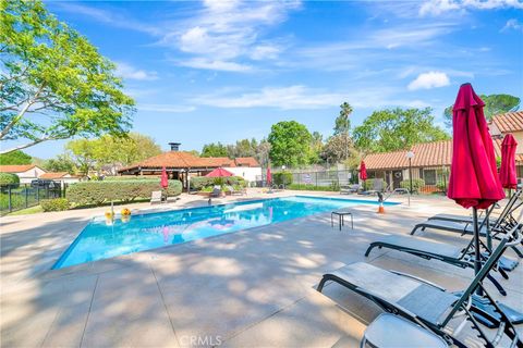 Tiny photo for 27416 Rondell Street, Agoura Hills, CA 91301 (MLS # SR26049173)