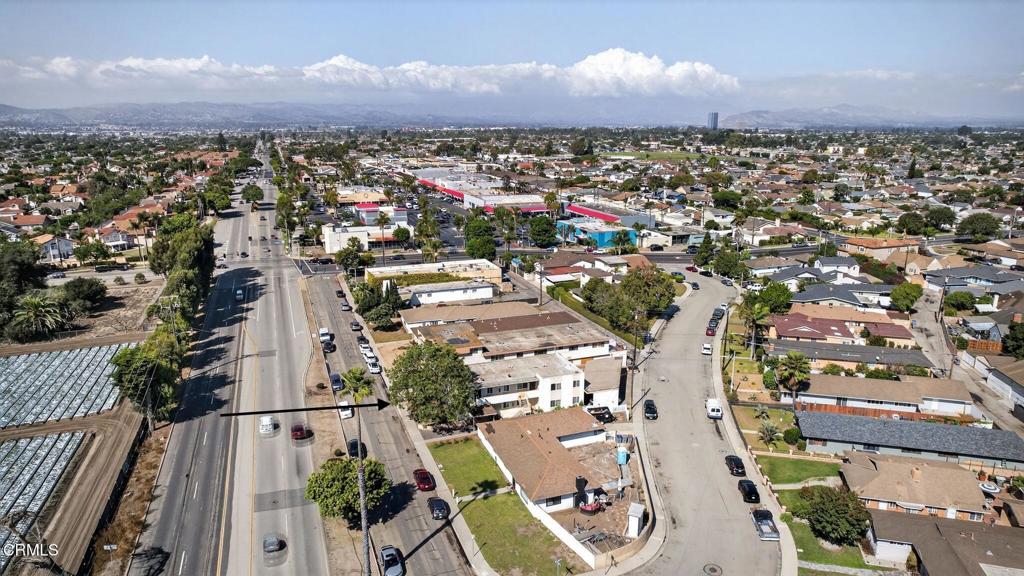 6 unit apartment building in North Oxnard 1 block from Fremont Square Shopping Center offering an excellent opportunity to assume existing Chase loan at only 4.59%($860K loan balance) thru 8/1/29. 500 N Ventura RD includes (2) 2BD/1BA & (4) 1BD/1BA. Carport parking, onsite laundry room(not currently in use) and separately metered for electricity and gas. The building has dual pane windows. Tenants will appreciate the close proximity to shopping and schools plus the fact that the neighborhood immediately behind the property is comprised entirely of SFR's. Great 1031 exchange property or addition to portfolio with immense cash flow savings offered by the assumable loans