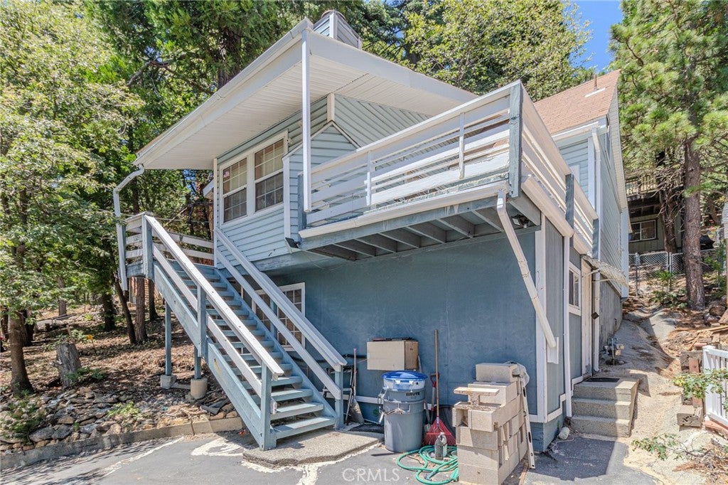 1223 Bear Springs