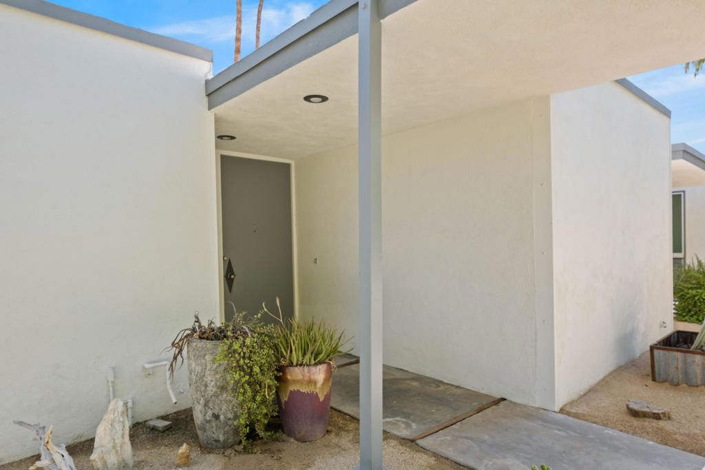 Photo of 73216 Shadow Mountain Drive, Palm Desert, CA 92260 (MLS # 219135627DA)