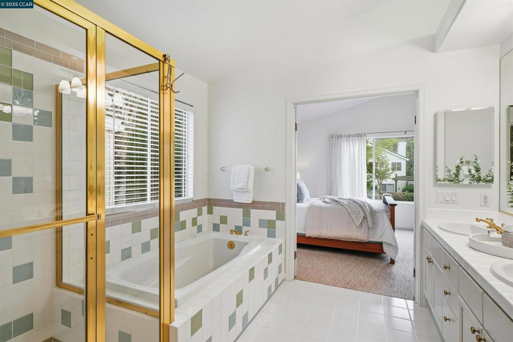 SILVERWOOD - Residential