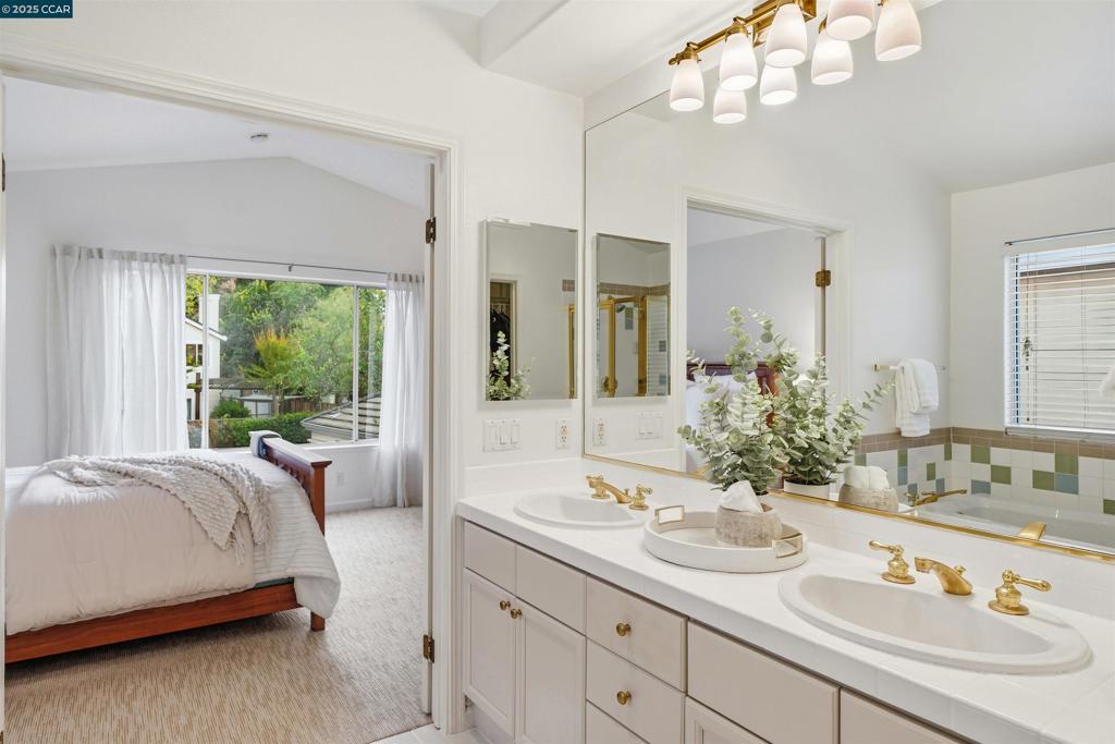 SILVERWOOD - Residential