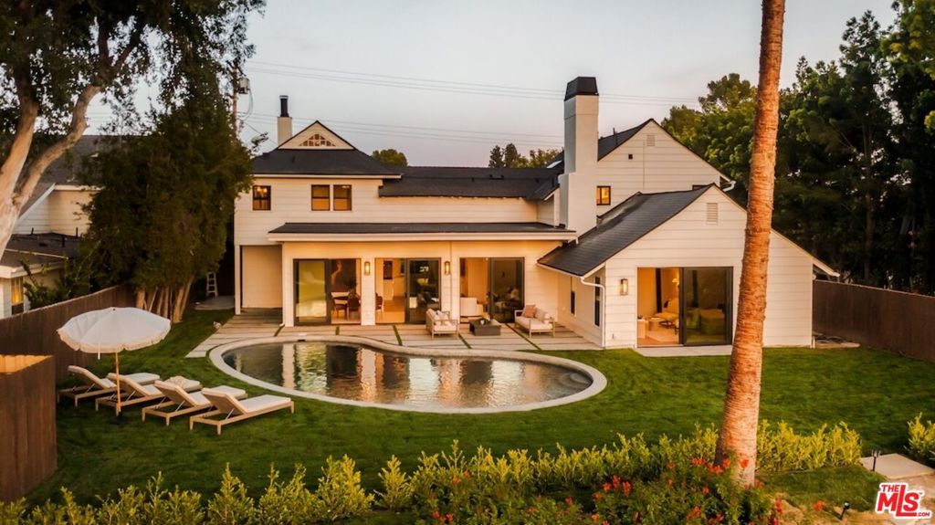 Photo of 2179 Linda Flora Drive, Los Angeles, CA 90077 (MLS # 26753371)