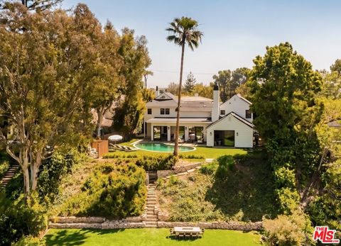 Photo of 2179 Linda Flora Drive, Los Angeles, CA 90077 (MLS # 26753371)