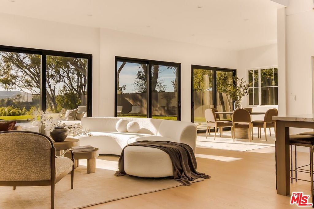 2179 Linda Flora Drive