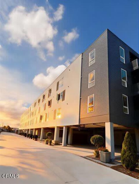 Photo of 18900 Parthenia Street #315, Northridge, CA 91324 (MLS # P1-27592)