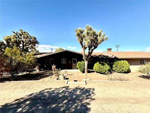 Photo of 56862 La Cadena RD, Yucca Valley, CA 92284 (MLS # JT26224653)