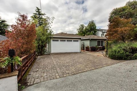 Photo of 209 Clifton Avenue, San Carlos, CA 94070 (MLS # ML82043264)