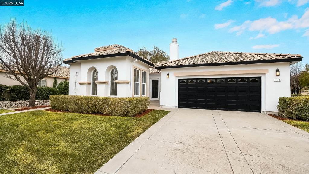 175 Oakridge Way