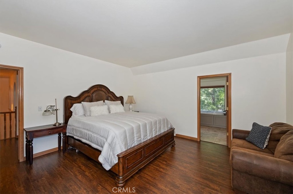Lake Arrowhead, California, 92352, United States, 4 Bedrooms Bedrooms, ,5 BathroomsBathrooms,Residential,Active,2041533