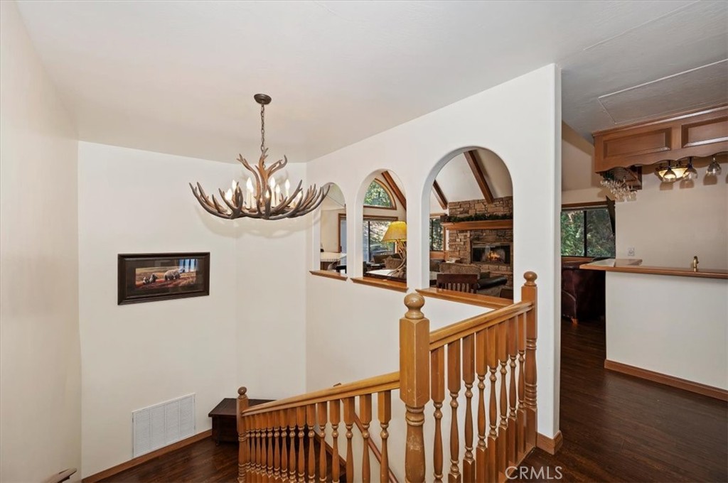 Lake Arrowhead, California, 92352, United States, 4 Bedrooms Bedrooms, ,5 BathroomsBathrooms,Residential,Active,2041533