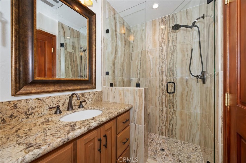 Lake Arrowhead, California, 92352, United States, 4 Bedrooms Bedrooms, ,5 BathroomsBathrooms,Residential,Active,2041533