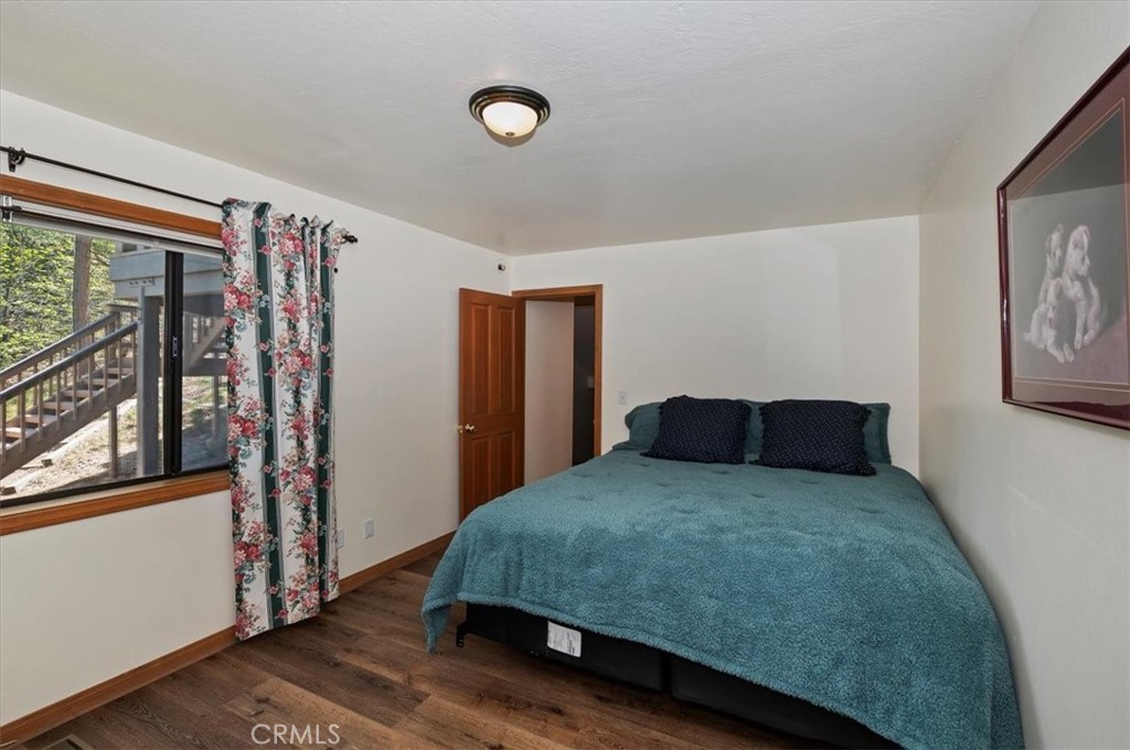 Lake Arrowhead, California, 92352, United States, 4 Bedrooms Bedrooms, ,5 BathroomsBathrooms,Residential,Active,2041533