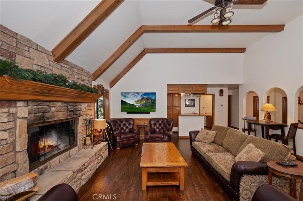 Lake Arrowhead, California, 92352, United States, 4 Bedrooms Bedrooms, ,5 BathroomsBathrooms,Residential,Active,2041533