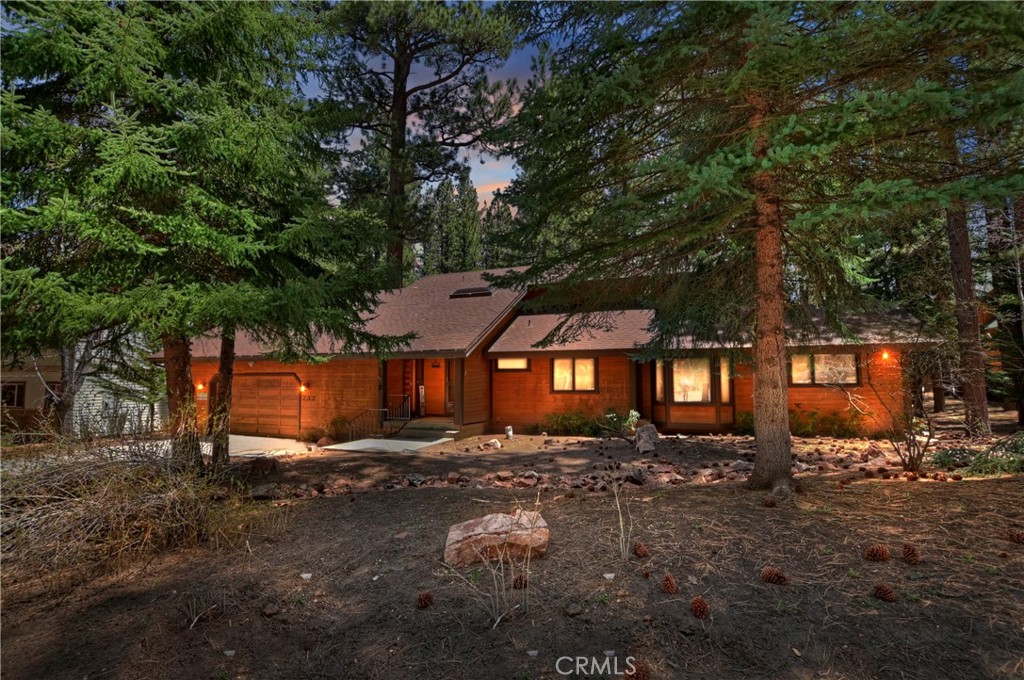 733 Winterset Court
