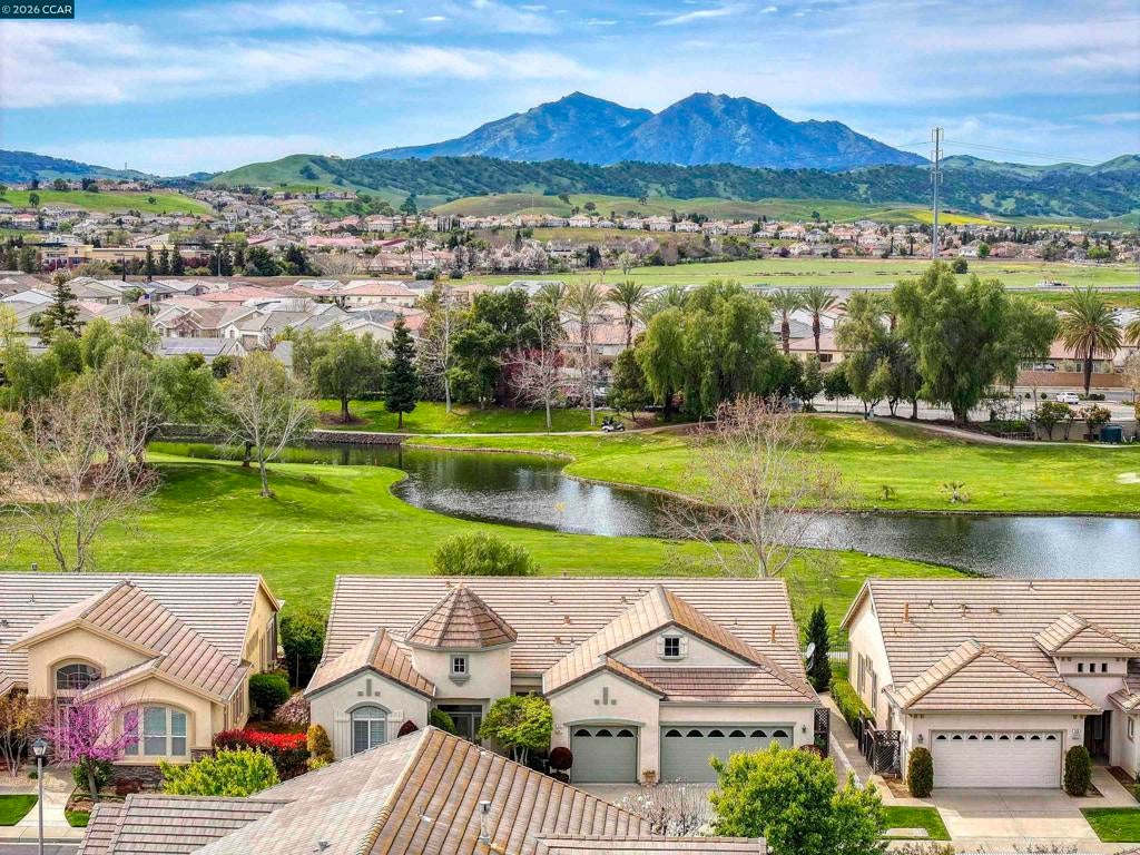 211 Benoni Ln