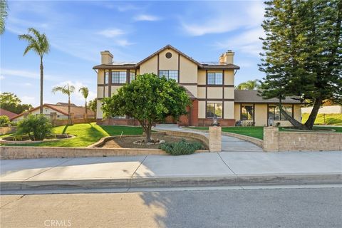 7464 Via Deldene Highland CA 92346