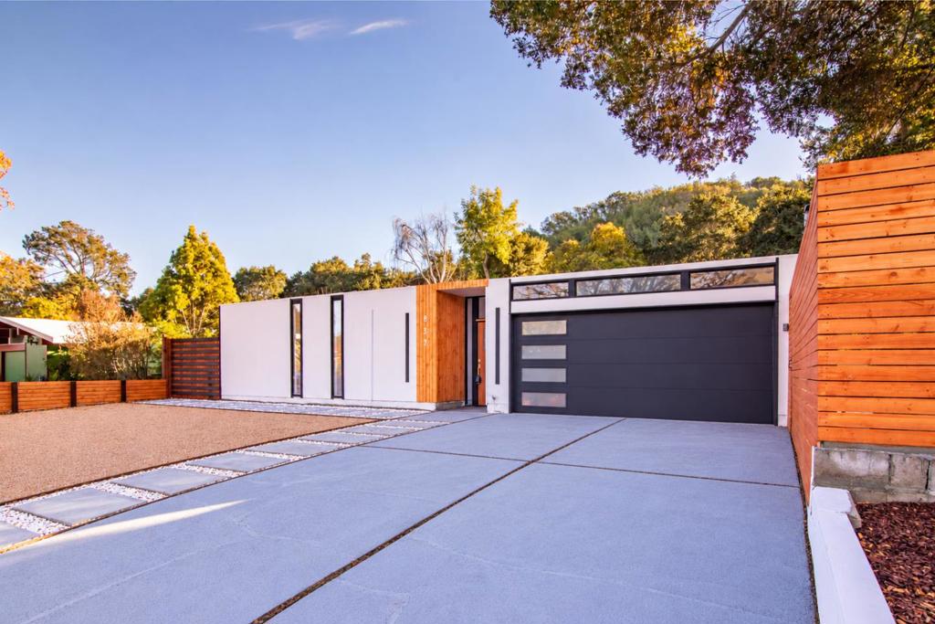 833 Appleberry Drive