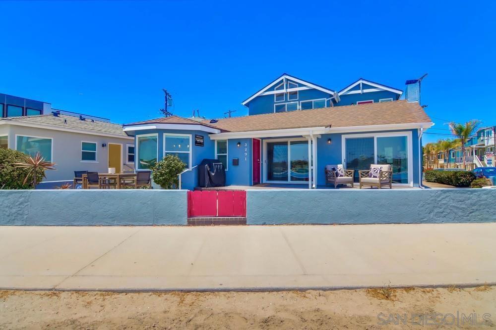 3291 Bayside Walk