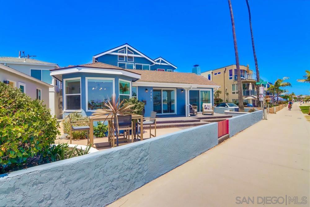 3291 Bayside Walk