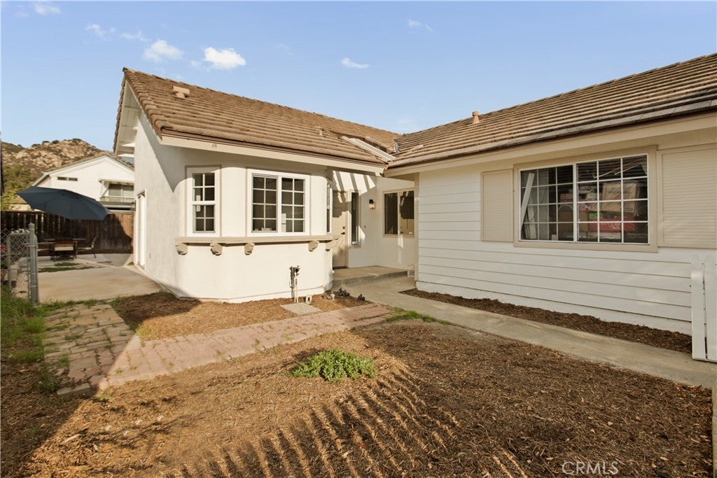 2434 Smokewood