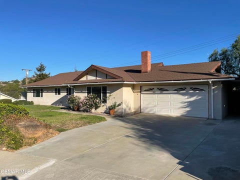 Photo of 3232 Lanier Place, Thousand Oaks, CA 91360 (MLS # 226005026)