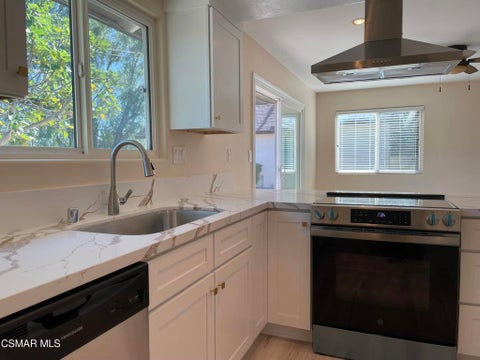 Tiny photo for 3232 Lanier Place, Thousand Oaks, CA 91360 (MLS # 226005026)