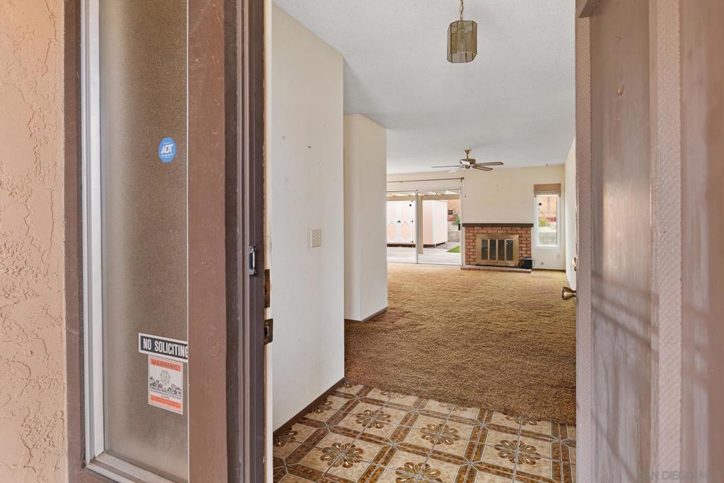 10969 Crystal Springs