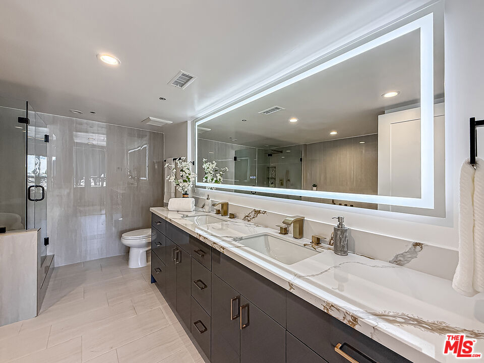 1133 5th Street 301