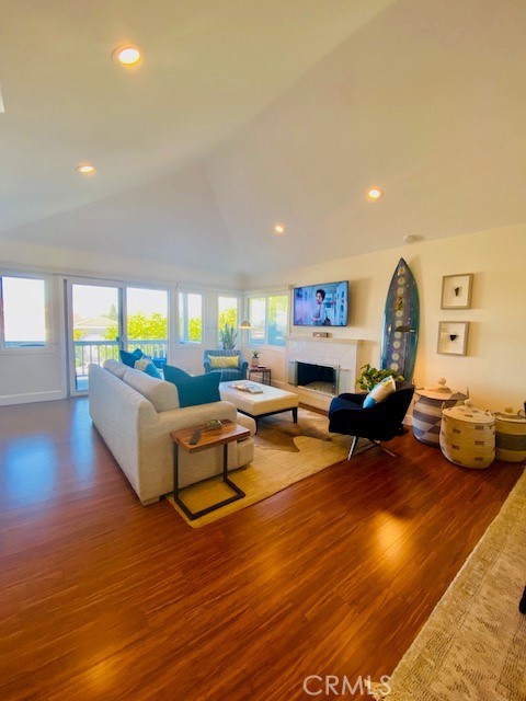 Corona del Mar South of PCH (CDMS) - Residential Lease