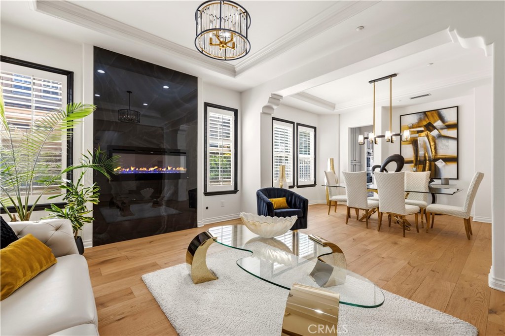 2033 Waterside Circle