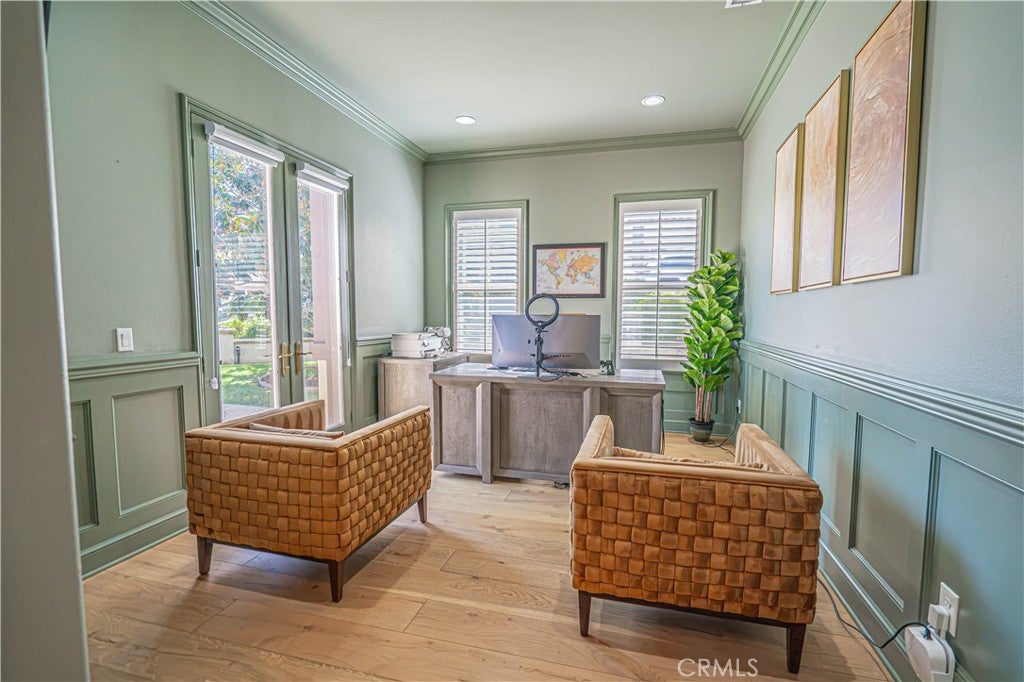 2033 Waterside Circle