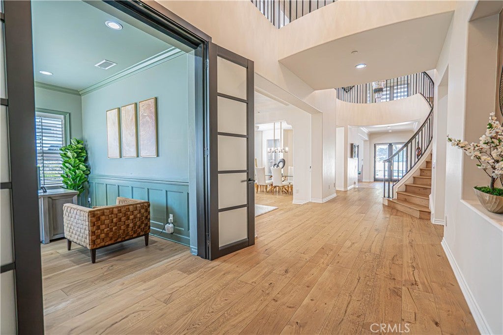 2033 Waterside Circle