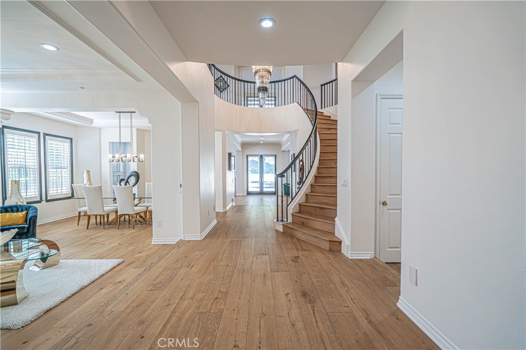 2033 Waterside Circle