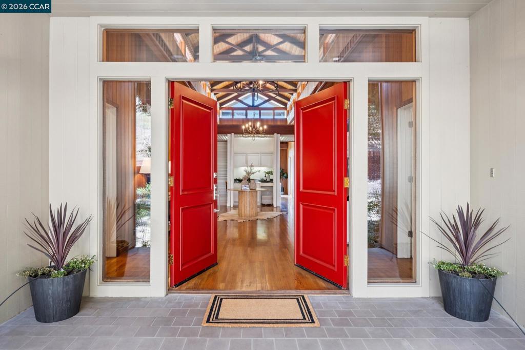 20 Northridge Ln