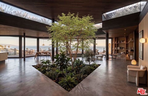 Photo of 30000 Zenith Point Road, Malibu, CA 90265 (MLS # 26838383)