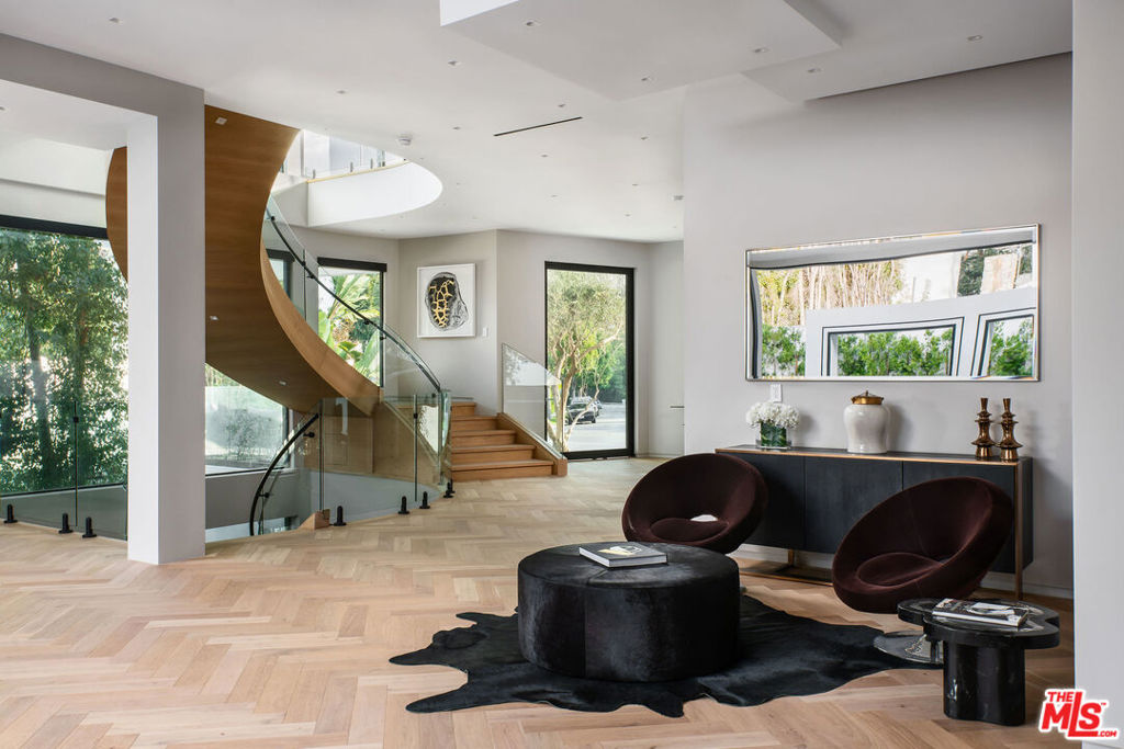1729 Angelo Drive