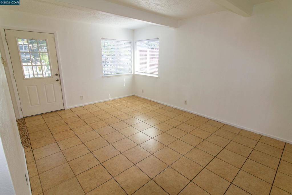 2929 Alta Mira Dr