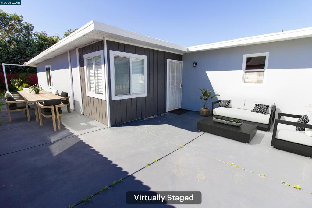 2929 Alta Mira Dr