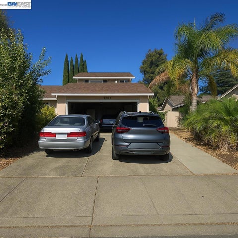 Photo of 3348 Hartford Ave AVE, Fairfield, CA 94534 (MLS # 41148374)