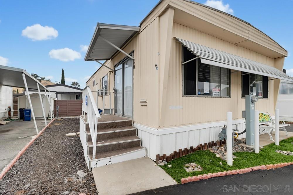 351 E Bradley Ave 80