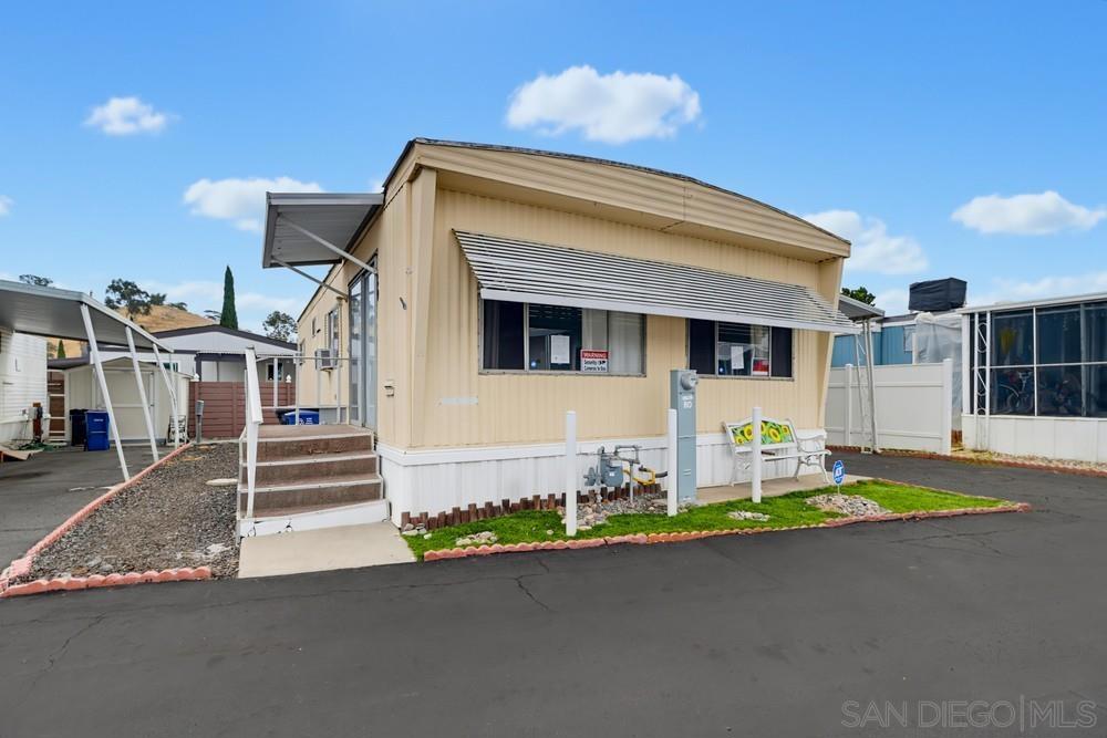 351 E Bradley Ave 80