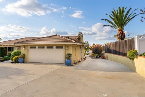 Tiny photo for 725 Renate Way, Paso Robles, CA 93446 (MLS # NS26230784)