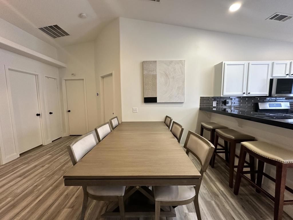 La Quinta Cove - Residential Lease