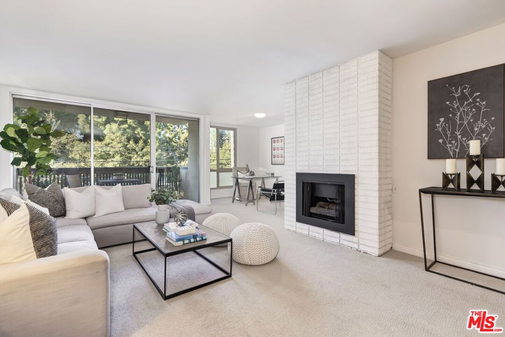 Photo of 809 S Bundy Drive #214, Los Angeles, CA 90049 (MLS # 25619015)