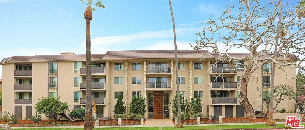 Photo of 809 S Bundy Drive #214, Los Angeles, CA 90049 (MLS # 25619015)
