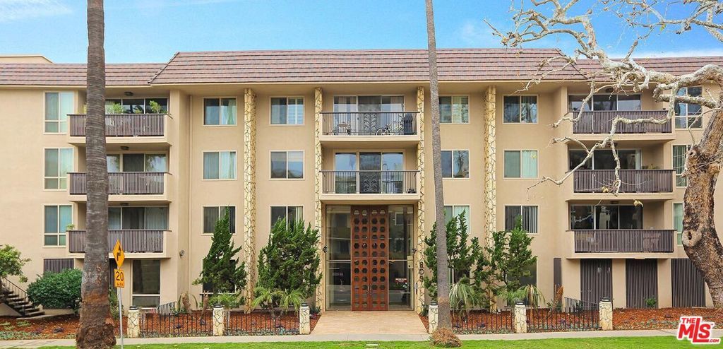 Photo of 809 S Bundy Drive #214, Los Angeles, CA 90049 (MLS # 25619015)